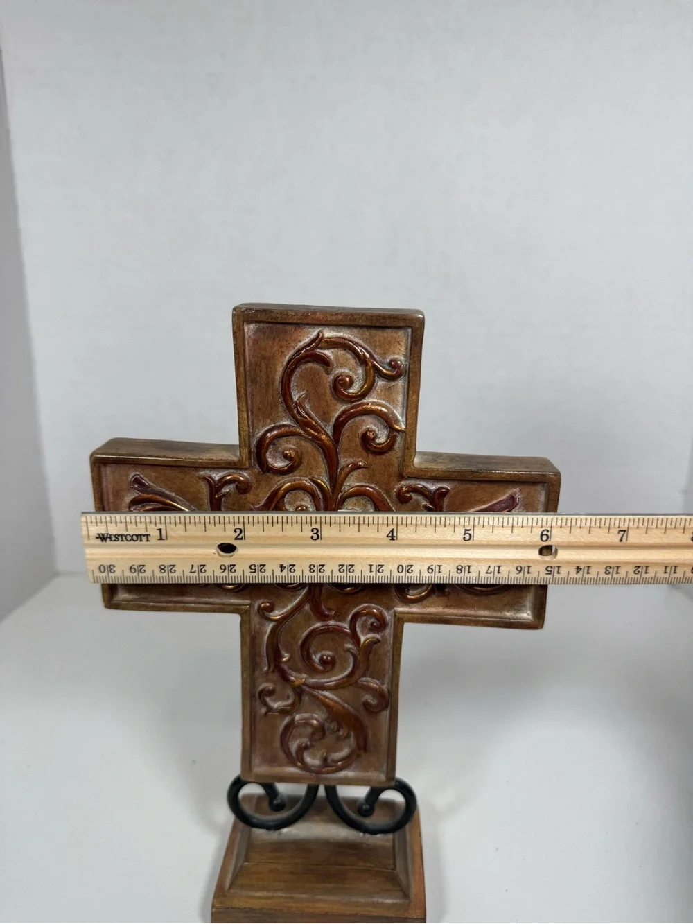 Southern Living T Home Jubulation Cross Brown Ornate Cross Table Accent